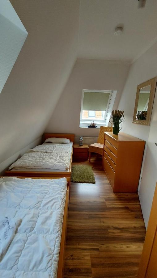 Ferienwohnung Hafenblick Wiek auf Rügen Exteriör bild