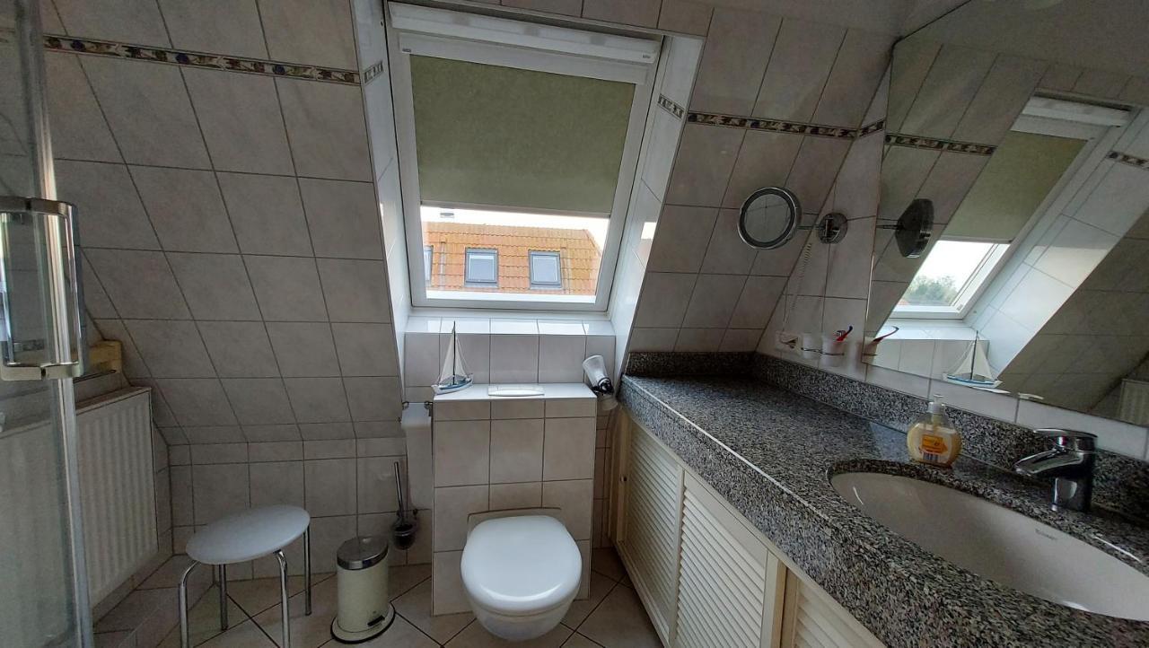 Ferienwohnung Hafenblick Wiek auf Rügen Exteriör bild
